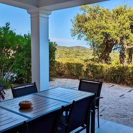 Les Restanques 3 3020 *