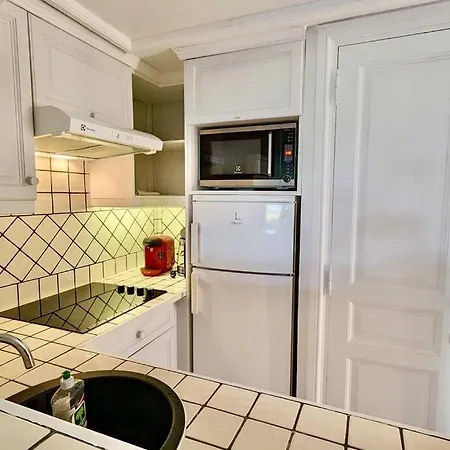 Appartement Les Restanques 3 3020 *